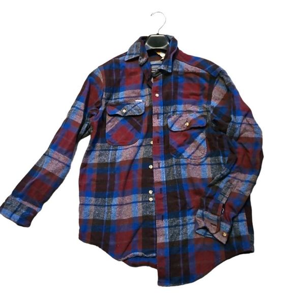 Carhartt Other - Carhartt rugged outdoor wear flannel plaid size Medium blue red gray men